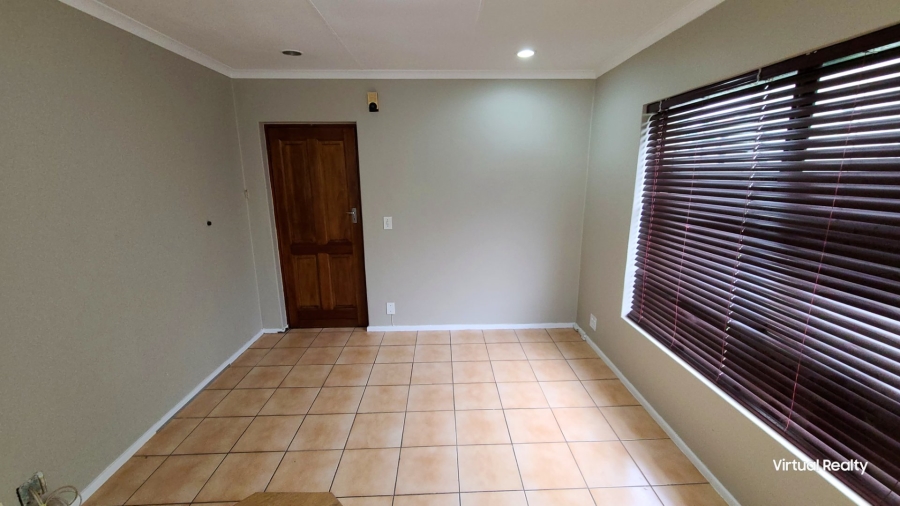 To Let 2 Bedroom Property for Rent in Parow North Western Cape